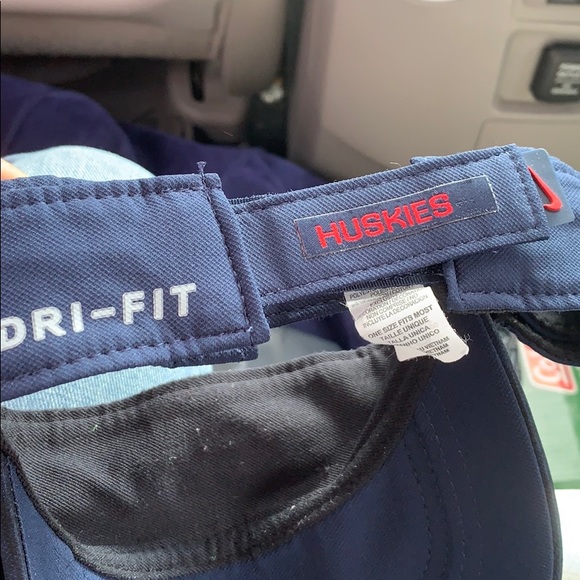 UConn Visors - Picture 3 of 3